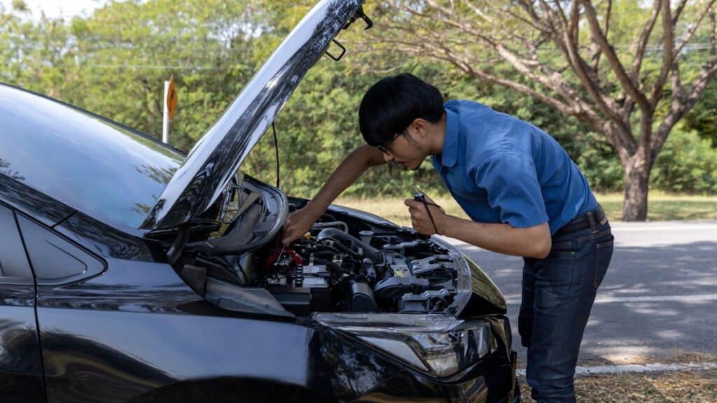 servis bateri kereta jb